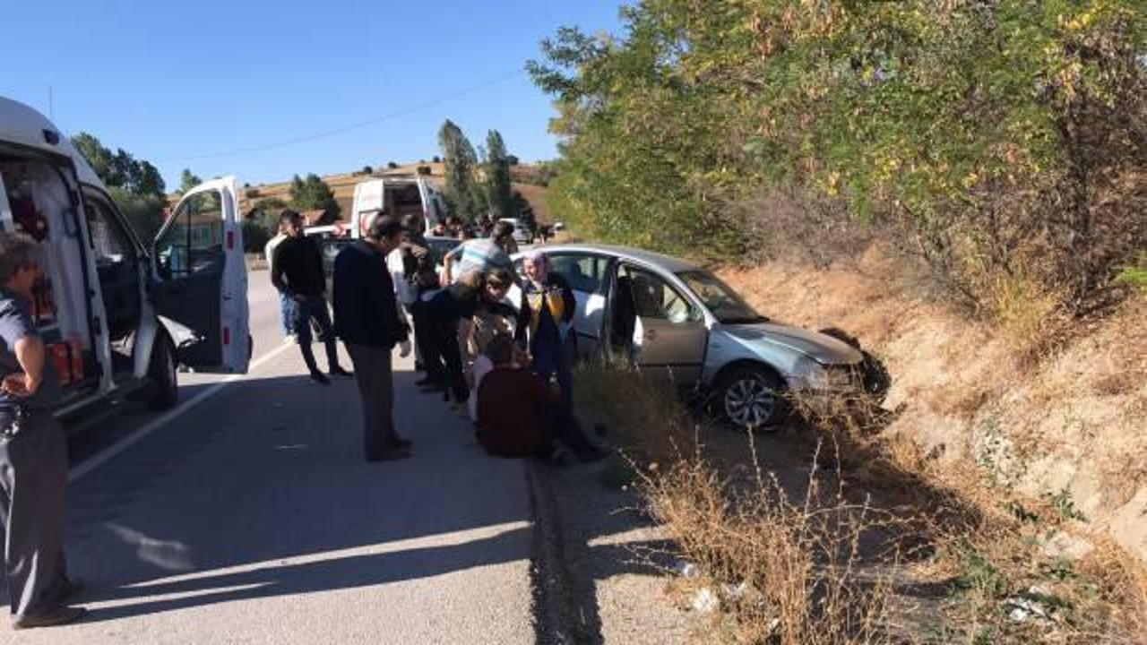 Karabük’te iki otomobil çarpıştı: 6 kişi yaralandı