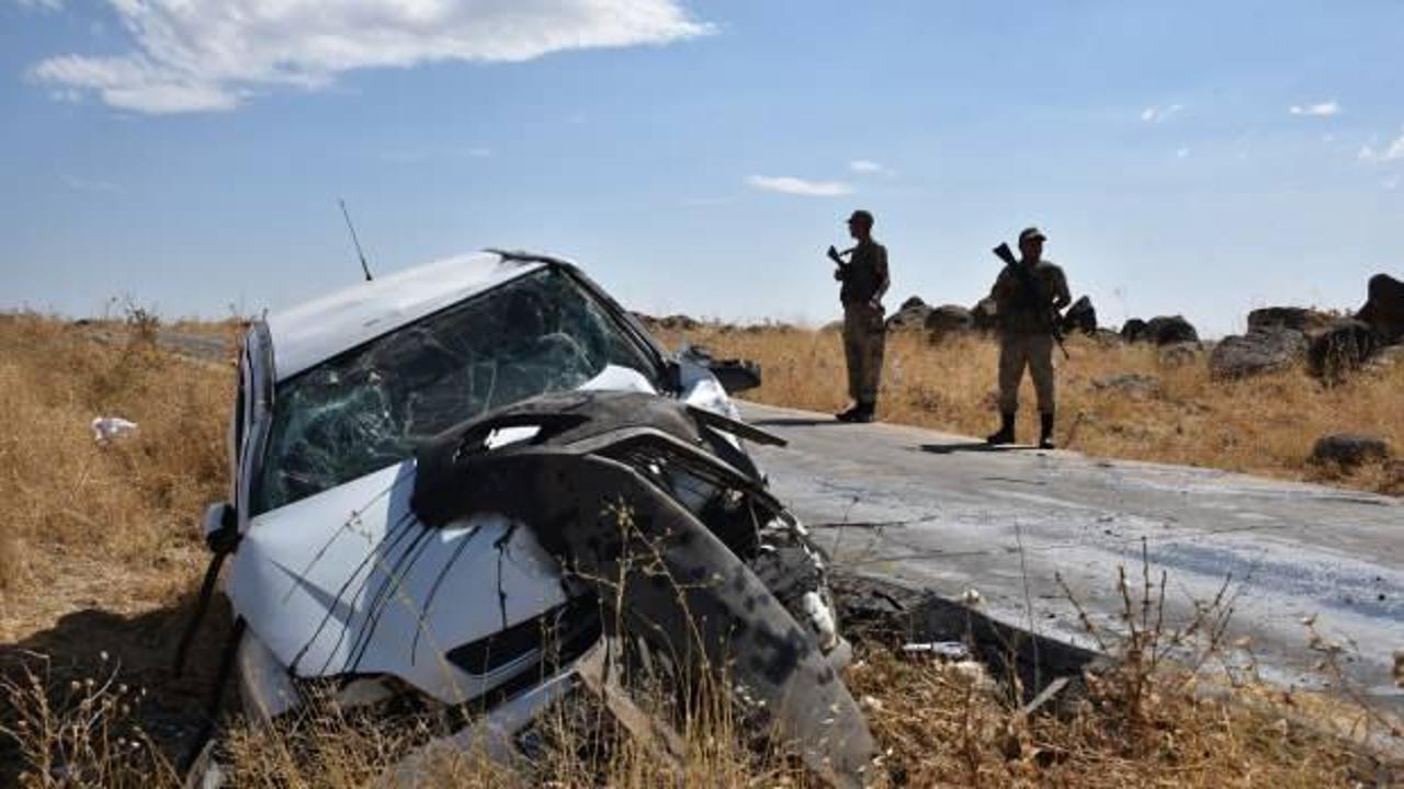 Şanlıurfa'da otomobille kamyonet &ccedil;arpıştı: 9 kişi yaralandı!