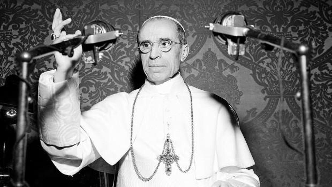 Papa 12. Pius, Holokost'u biliyordu ama ses &ccedil;ıkarmadı