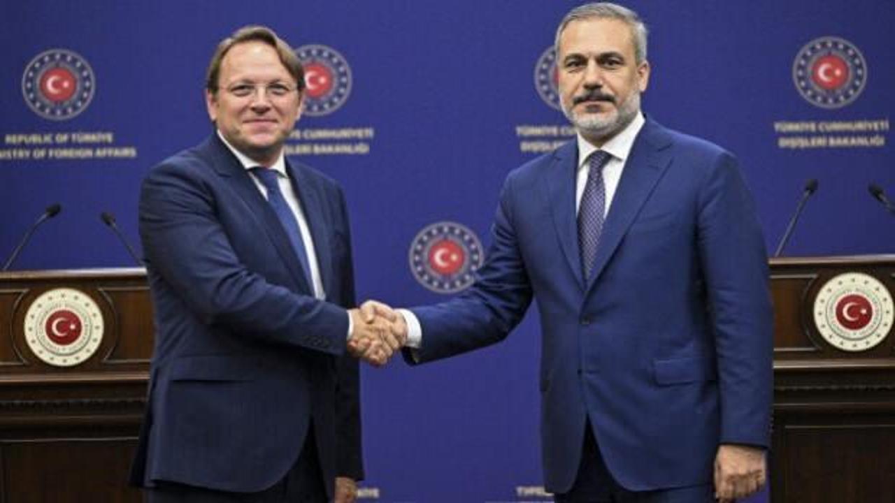 Bakan Fidan, AB Komiseri Varhelyi ile görüştü
