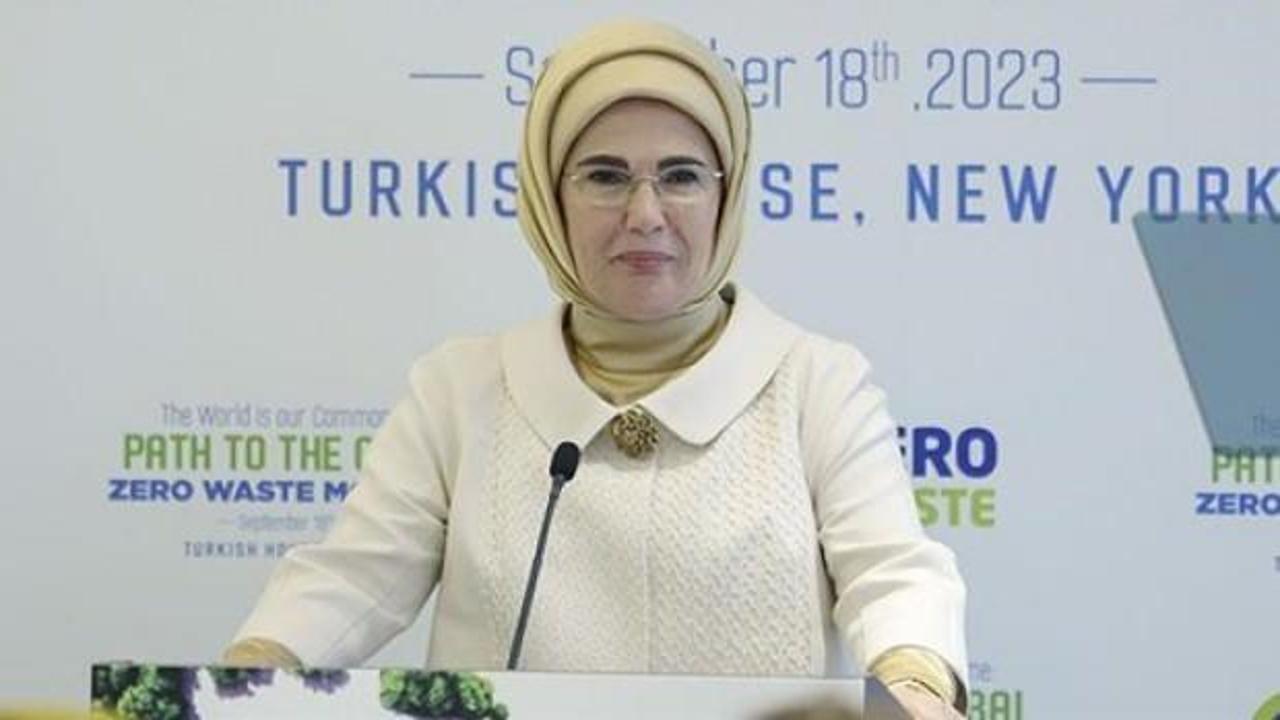 Emine Erdoğan'dan d&uuml;nya liderlerinin eşlerine anlamlı &ccedil;ağrı