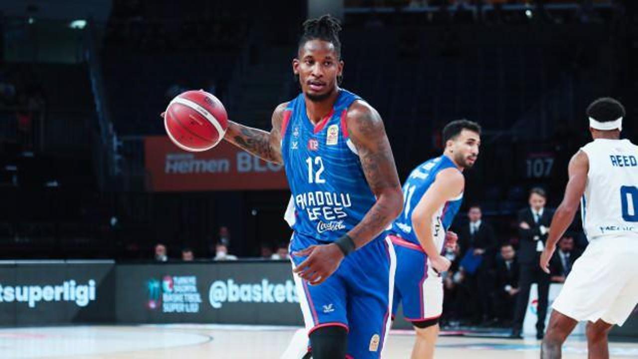 Anadolu Efes sezonu galibiyetle açtı