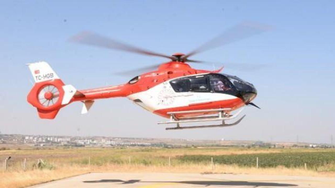 Diyarbakır’da ambulans helikopter felç geçiren hasta için havalandı