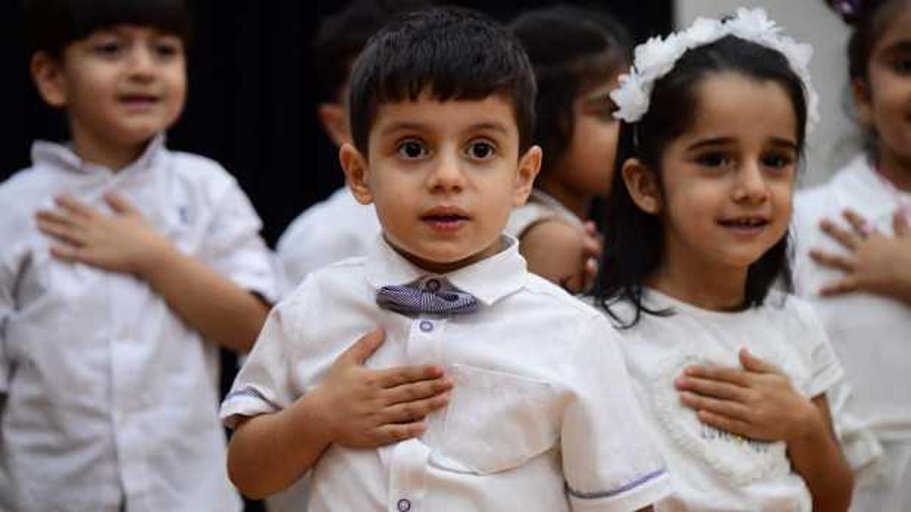"Mutlu Şehrin Mutlu &Ccedil;ocukları Peygamberlerinin İzinde"