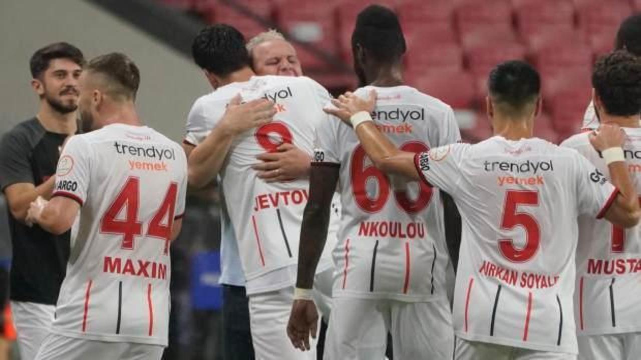 Samsunspor ligin dibine demir attı! Gaziantep FK çıkışa geçti