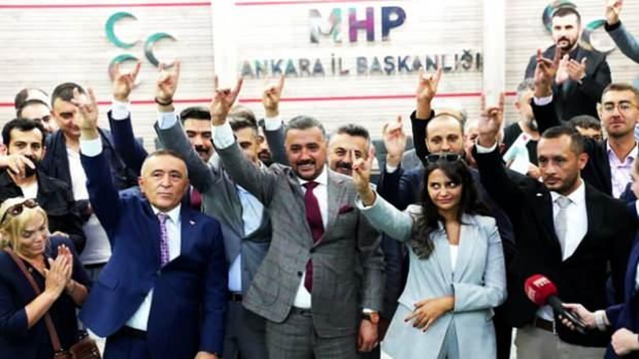Zafer Partisi'nden istifa etmişlerdi! Hep birlikte MHP'ye katıldılar!