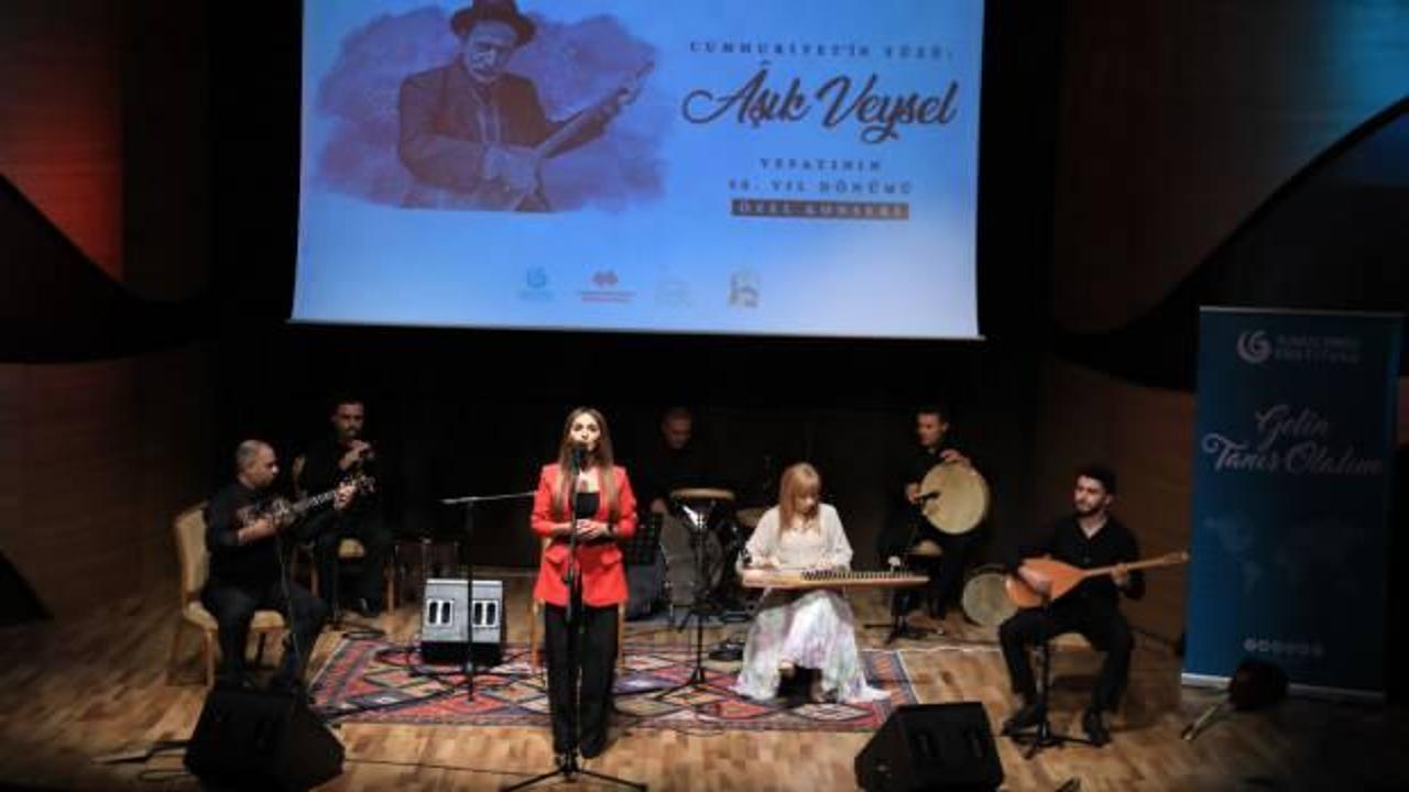 Aşık Veysel, vefatının yıldönümünde Azerbaycan'da anıldı