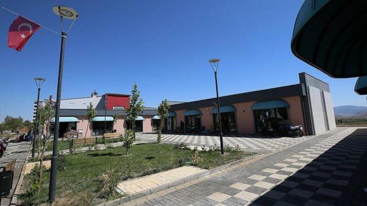 AFAD'dan depremzede esnafa iş yeri desteği