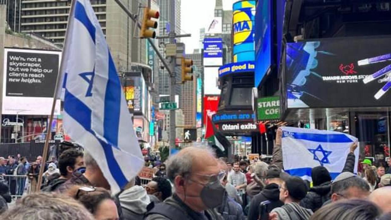 New York’ta Filistin ve İsrail destekçileri karşı karşıya geldi