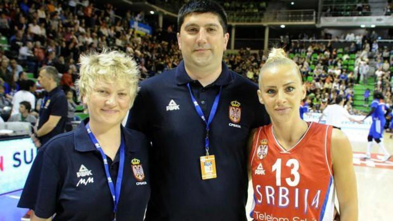 Galatasaray &Ccedil;ağdaş Faktoring, yeni başantren&ouml;r&uuml;n&uuml; a&ccedil;ıkladı