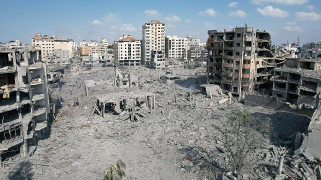 Gazze'ye 9 g&uuml;nde &ccedil;eyrek n&uuml;kleer bombaya eşdeğer bomba atıldı