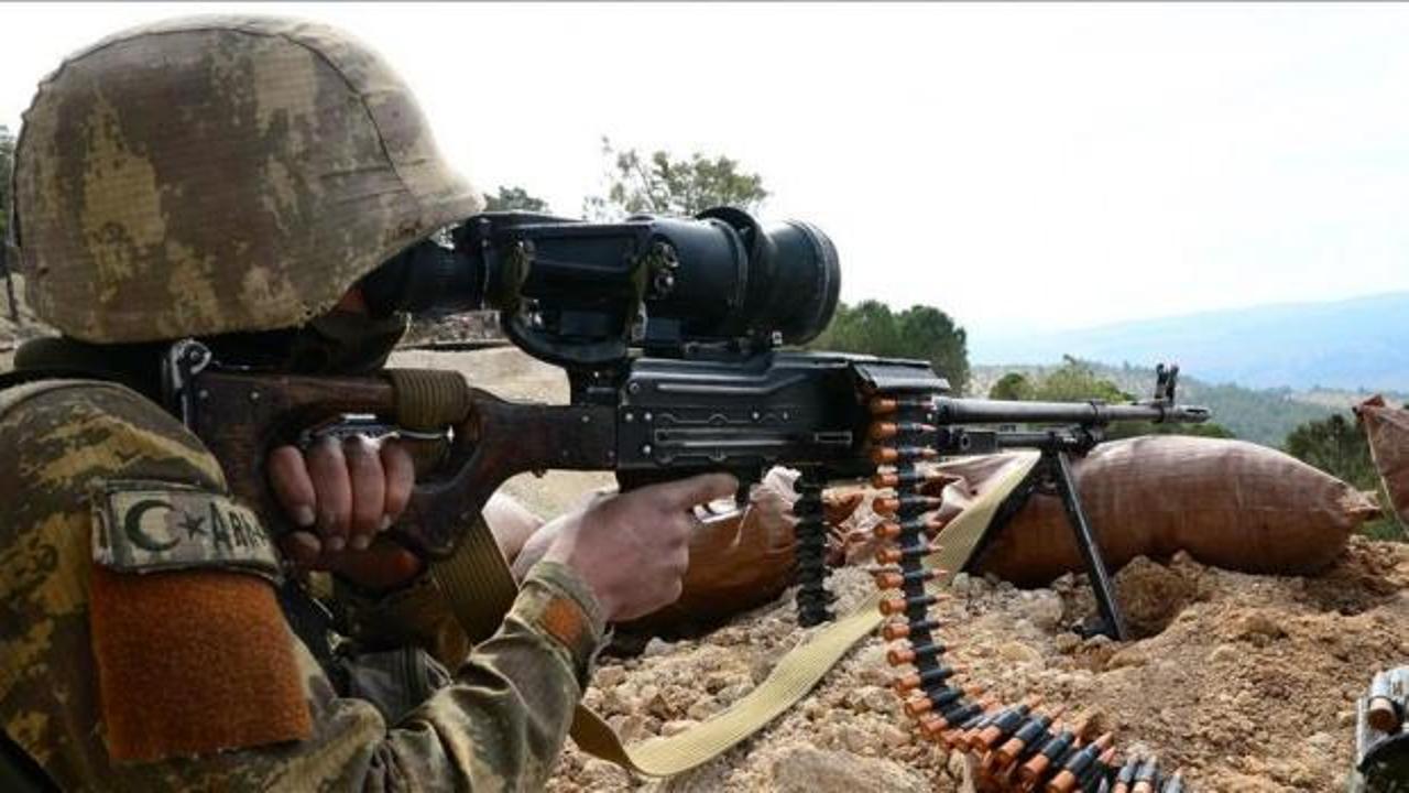 Harekat b&ouml;lgesine saldıran ter&ouml;ristler &ouml;ld&uuml;r&uuml;ld&uuml;