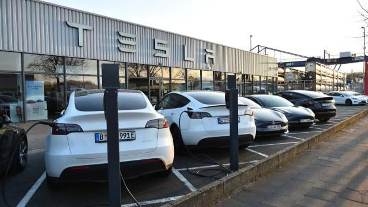Tesla'dan çalışanlarına zam teklifi
