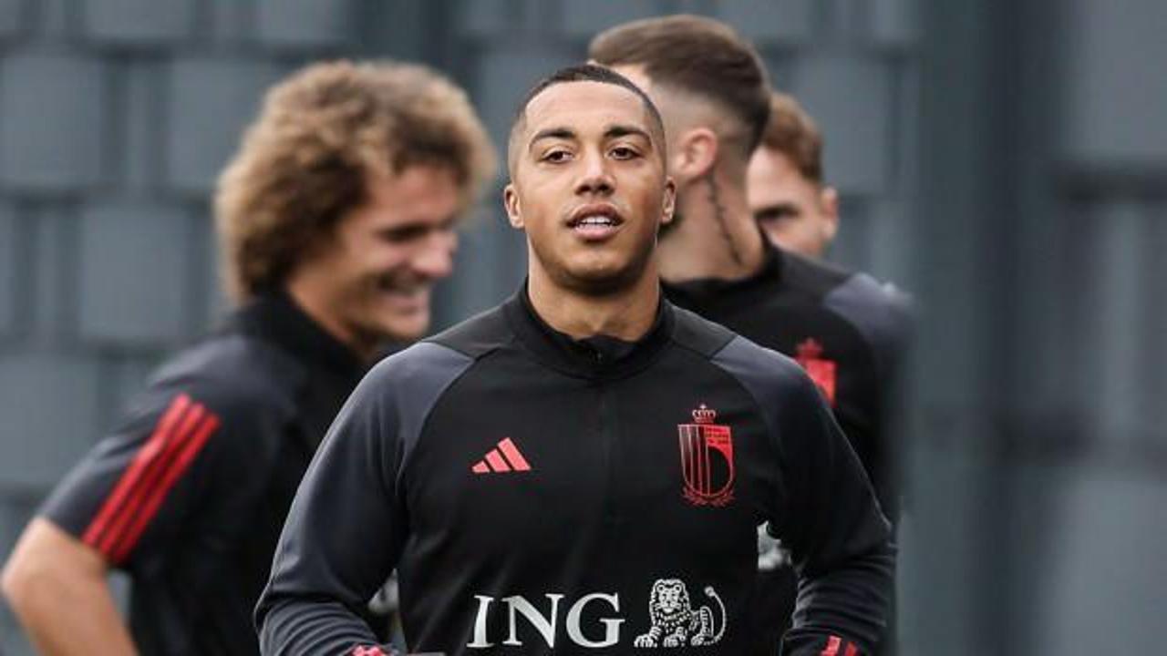 Youri Tielemans Galatasaray'a haber yolladı!