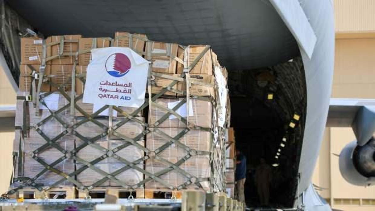 Katar, Gazze Şeridi için insani yardım taşıyan uçak yolladı