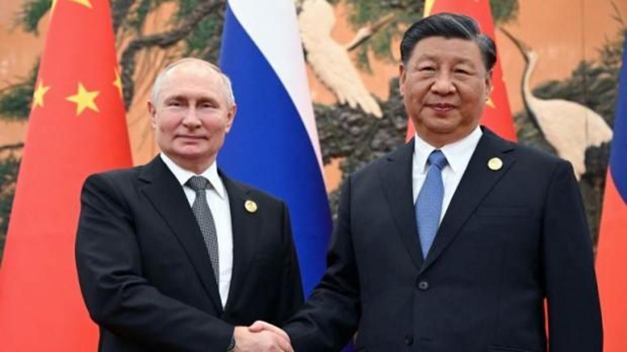 Putin ve Şi, Pekin'de bir araya geldi
