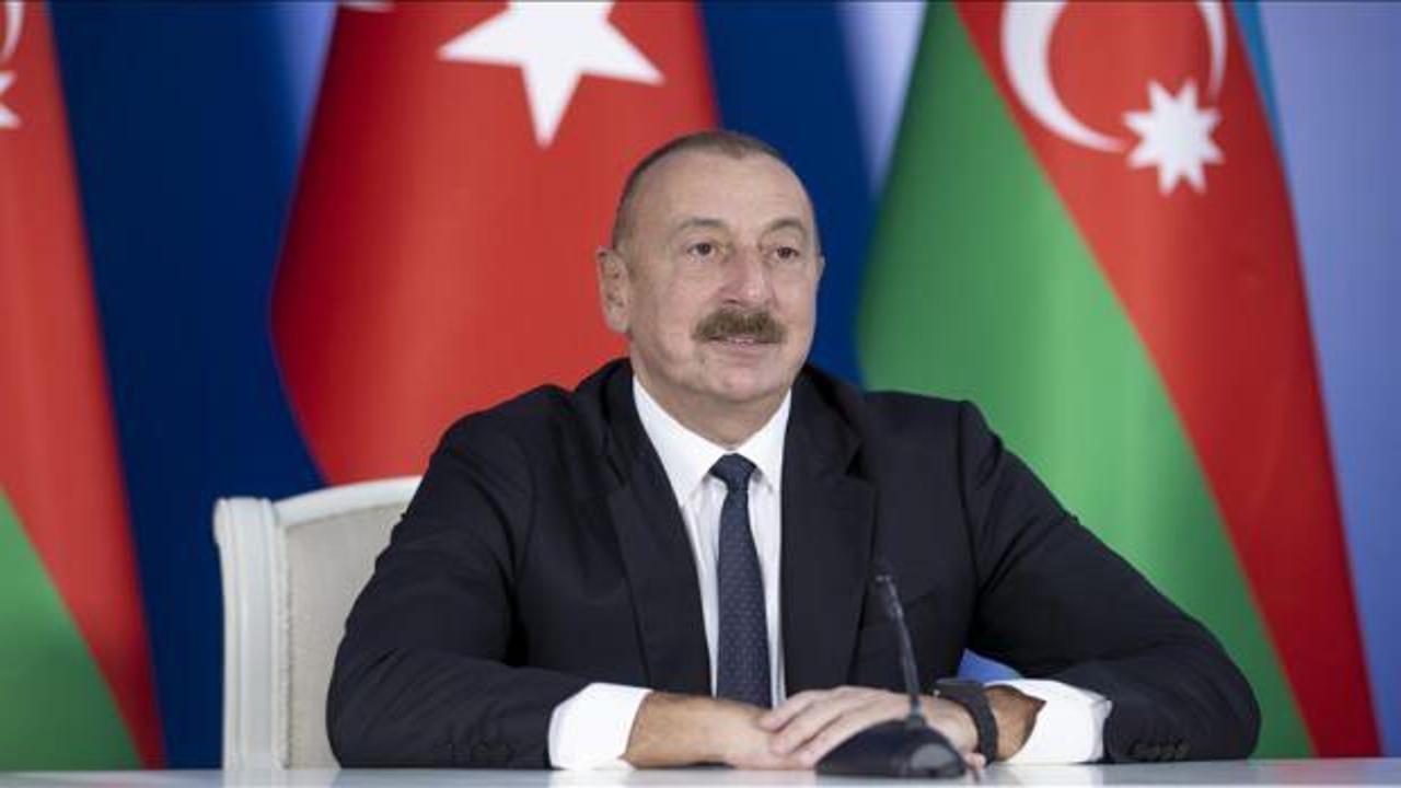 Azerbaycan Cumhurbaşkanı Aliyev, Türkiye Cumhuriyeti'nin 100. yılını kutladı