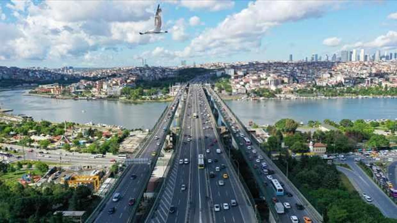 İstanbul'da Cumhuriyet Bayramı dolayısıyla bazı yollar trafiğe kapatılacak