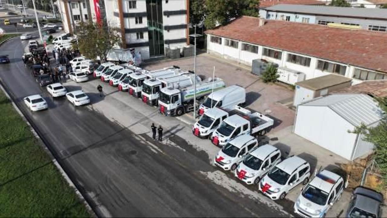 Yeşilyurt Belediyesi, 33 yeni aracı hizmete sundu