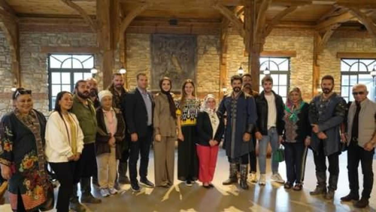 Malezya Kraliçesi Tunku Azizah Aminah Maimunah, Bozdağ Film Platoları'nda