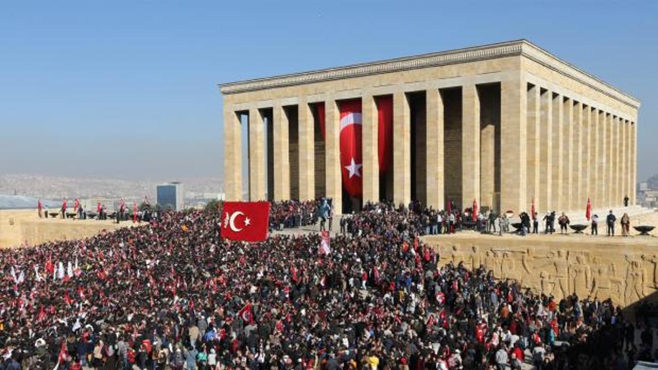 Bu yıl 10 Kasım resmi tatil mi olacak? Atatürk'ü anma gününde okullar tatil mi?