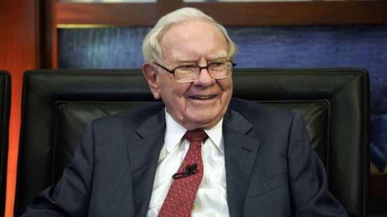 Buffett, nakite ge&ccedil;ti: Kasasında para dudak u&ccedil;uklattı
