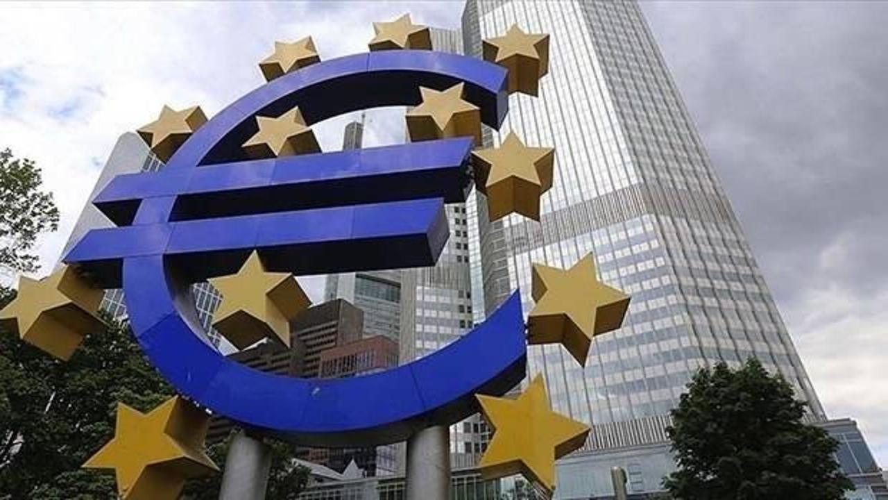 ECB'nin enflasyon tahmini yükseldi