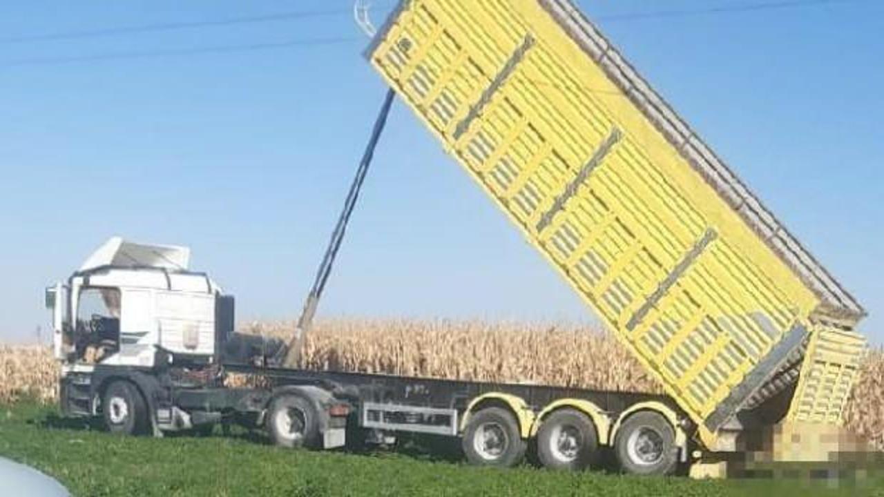 Kamyondaki toprağı boşaltan şof&ouml;r&uuml;n akılalmaz &ouml;l&uuml;m&uuml;