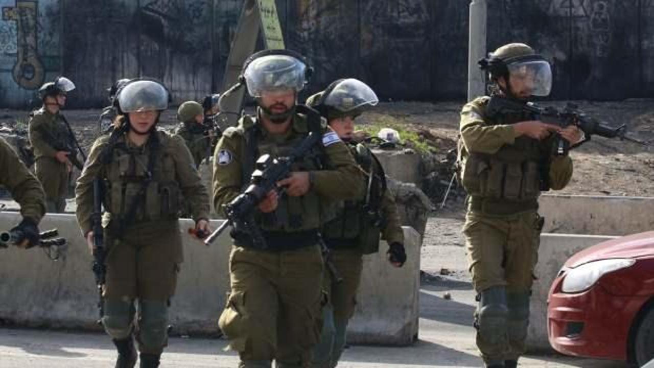 İsrail su bekleyen sivilleri vurdu