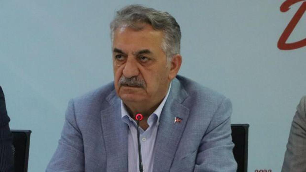 AK Parti'den &Ouml;zg&uuml;r &Ouml;zel'e tepki: Hayali bir senaryo peşinde!