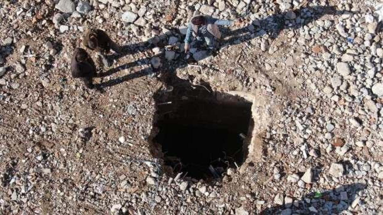 Enkaz kaldırılınca ortaya &ccedil;ıktı! Tam 10 metre derinliğinde