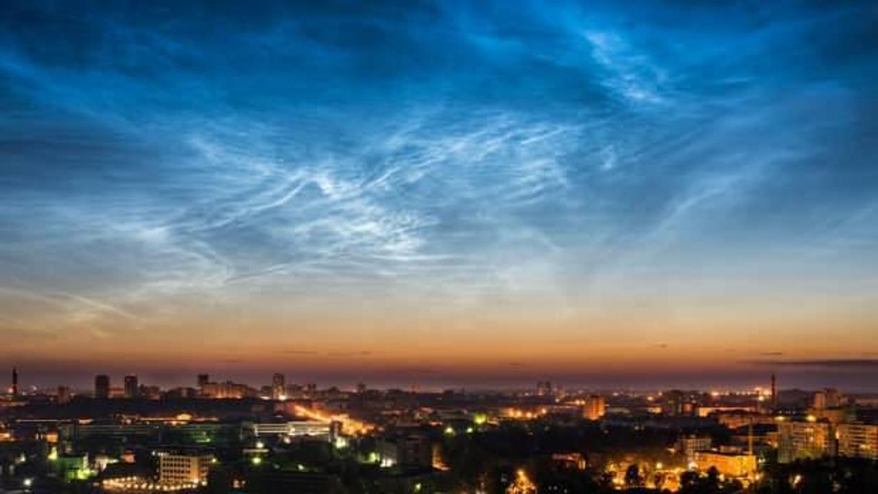 Gece gökyüzünde beyaz bulut neden olur? Gece havada bulut olur mu? Noctilucent bulutları
