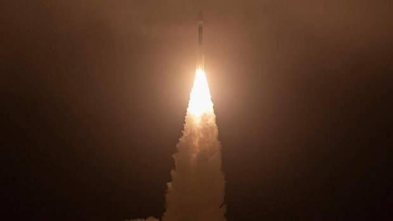 Kuzey Kore yörüngeye casus uydusunu gönderdi