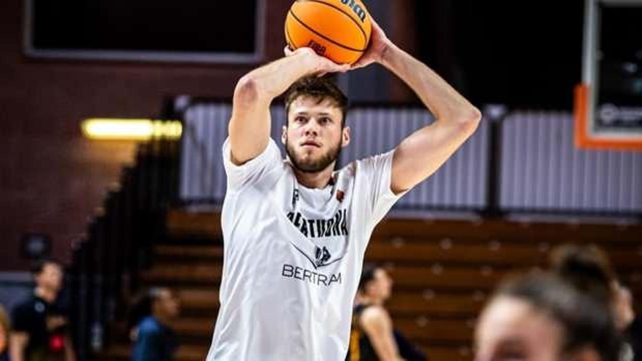Anadolu Efes, Mike Daum'u kadrosuna kattı