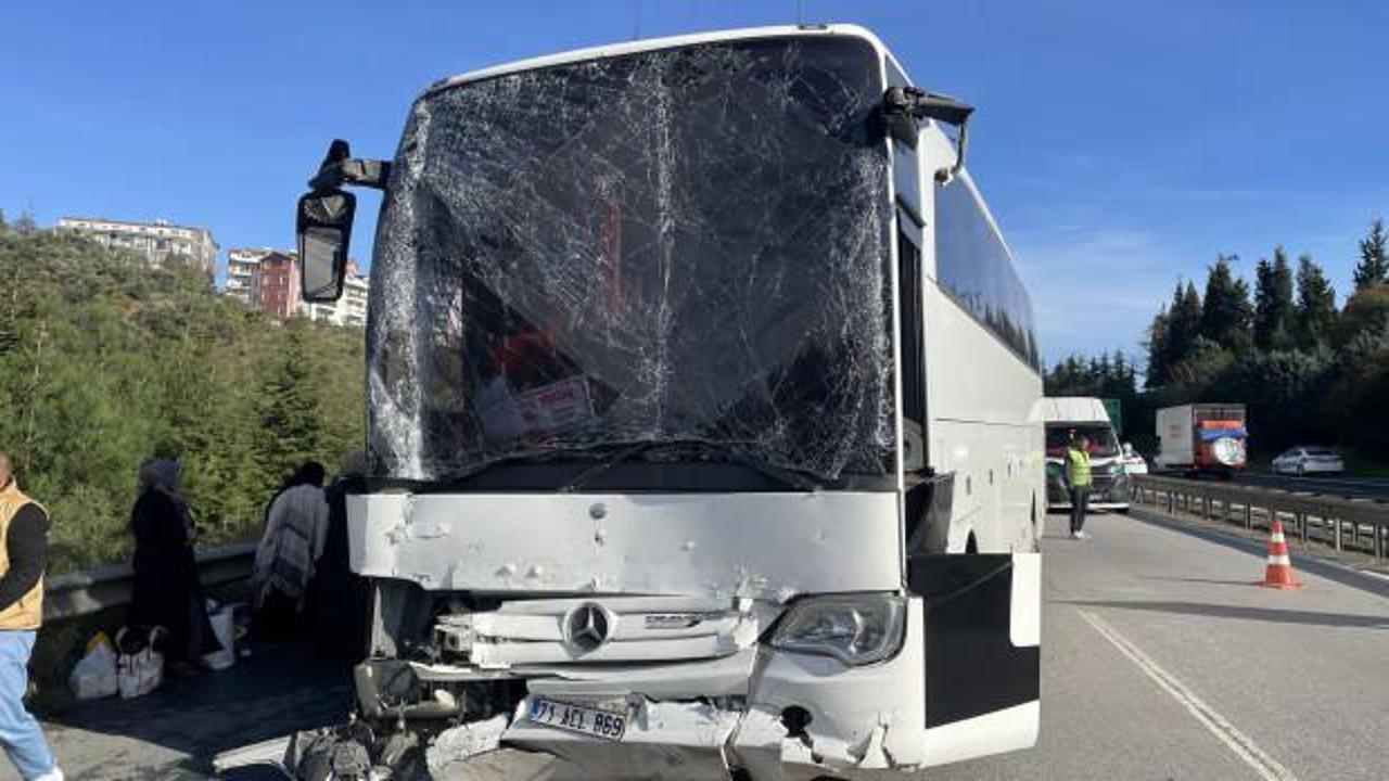 Anadolu Otoyolu'nda otobüs TIR'a çarptı