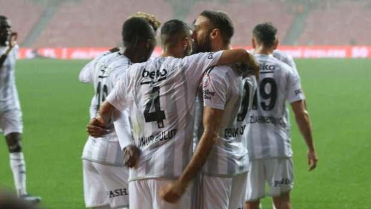 Beşiktaş, Rıza Çalımbay'la uçuşa geçti!