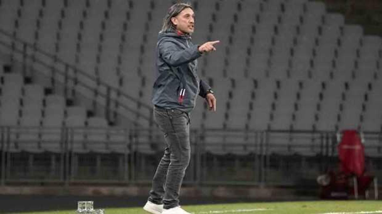 Hakan Yakın'dan sert tepki: Hentbol gibi eliyle topu aldı