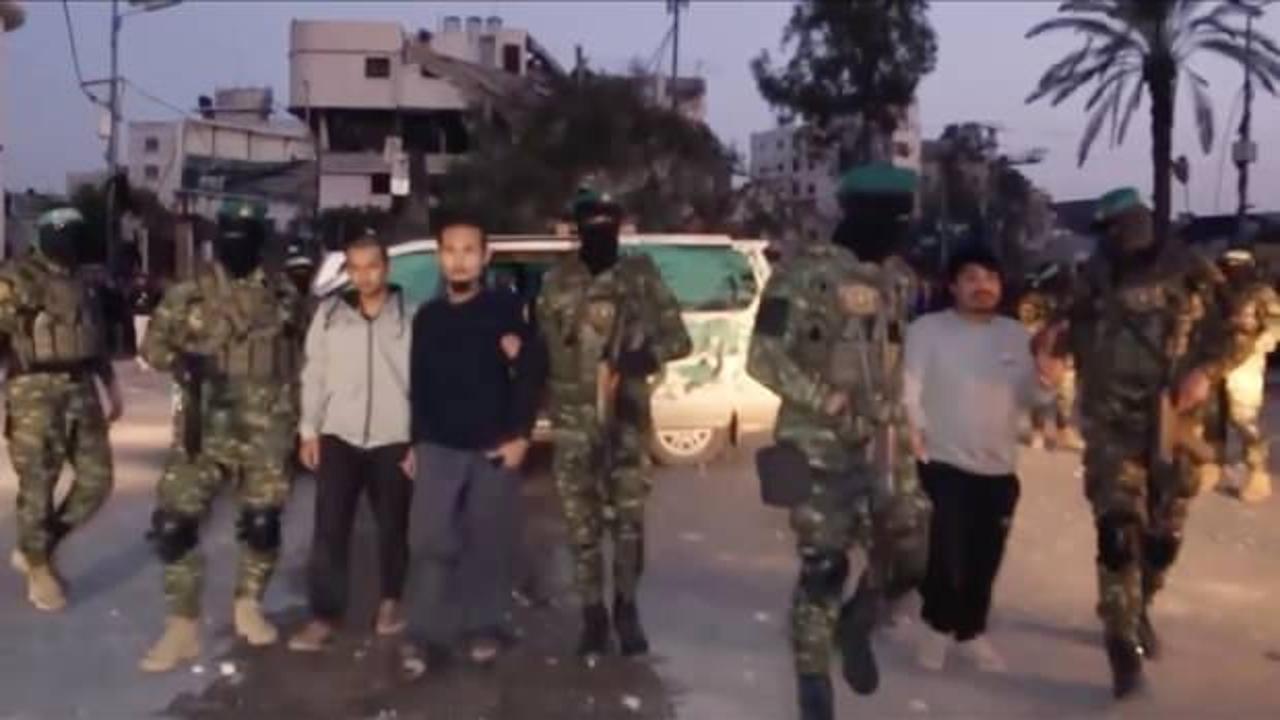 İsrailli askeri analist Bohbot: Hamas, esir takası sahneleriyle İsrail'i rezil etti