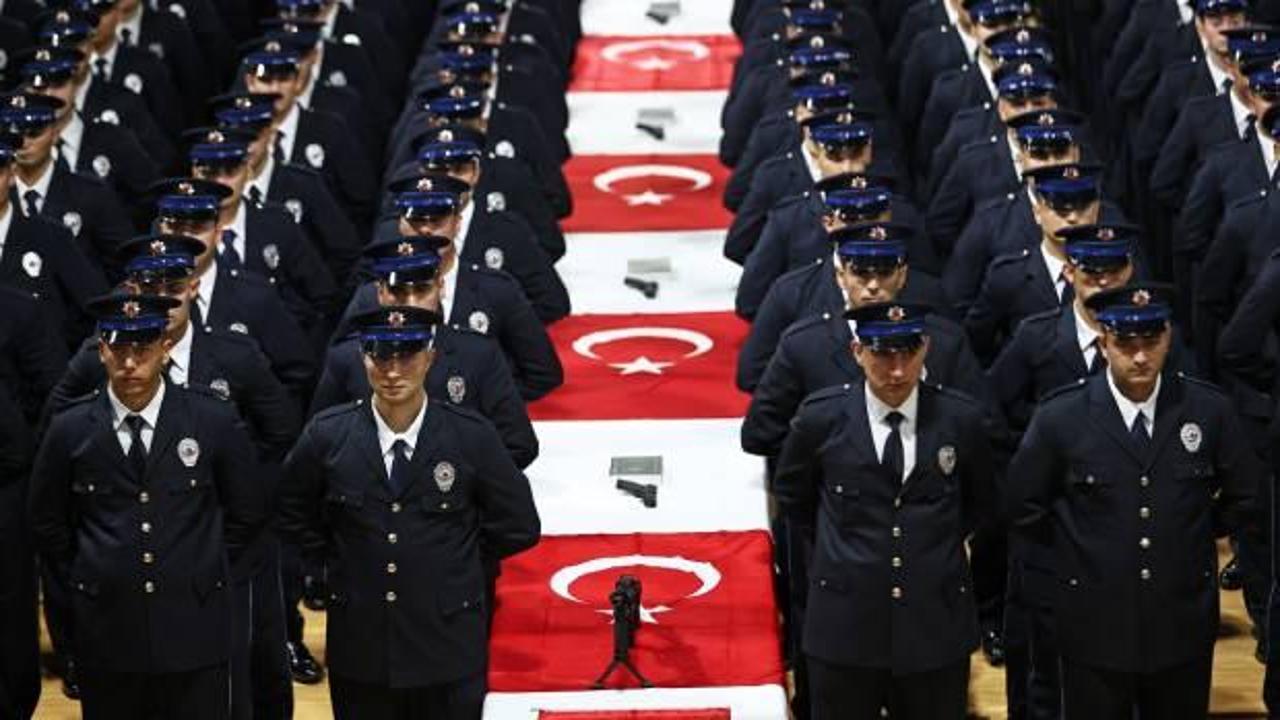 Adana'da eğitimini tamamlayan 750 polis adayı yemin etti