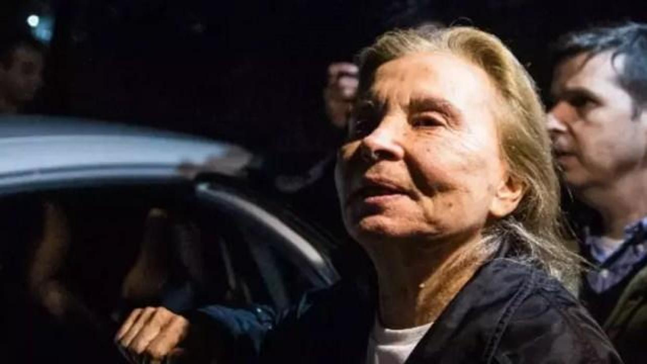 Gazeteci Nazlı Ilıcak yeniden cezaevine girdi