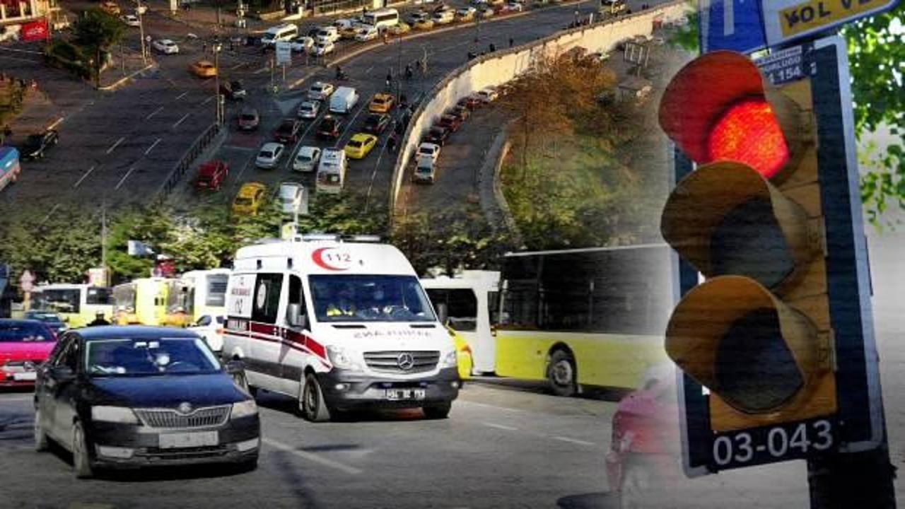 İstanbul'da ambulansa yol vermeyen s&uuml;r&uuml;c&uuml;ye 1823 lira ceza kesildi