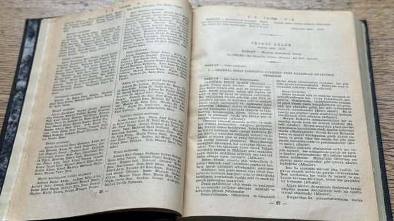 Meclis'in ilk kadın vekili 89 yıl &ouml;nce k&uuml;rs&uuml;den d&uuml;nyaya seslendi: "Eksiksiz bir b&uuml;t&uuml;n&uuml;z"