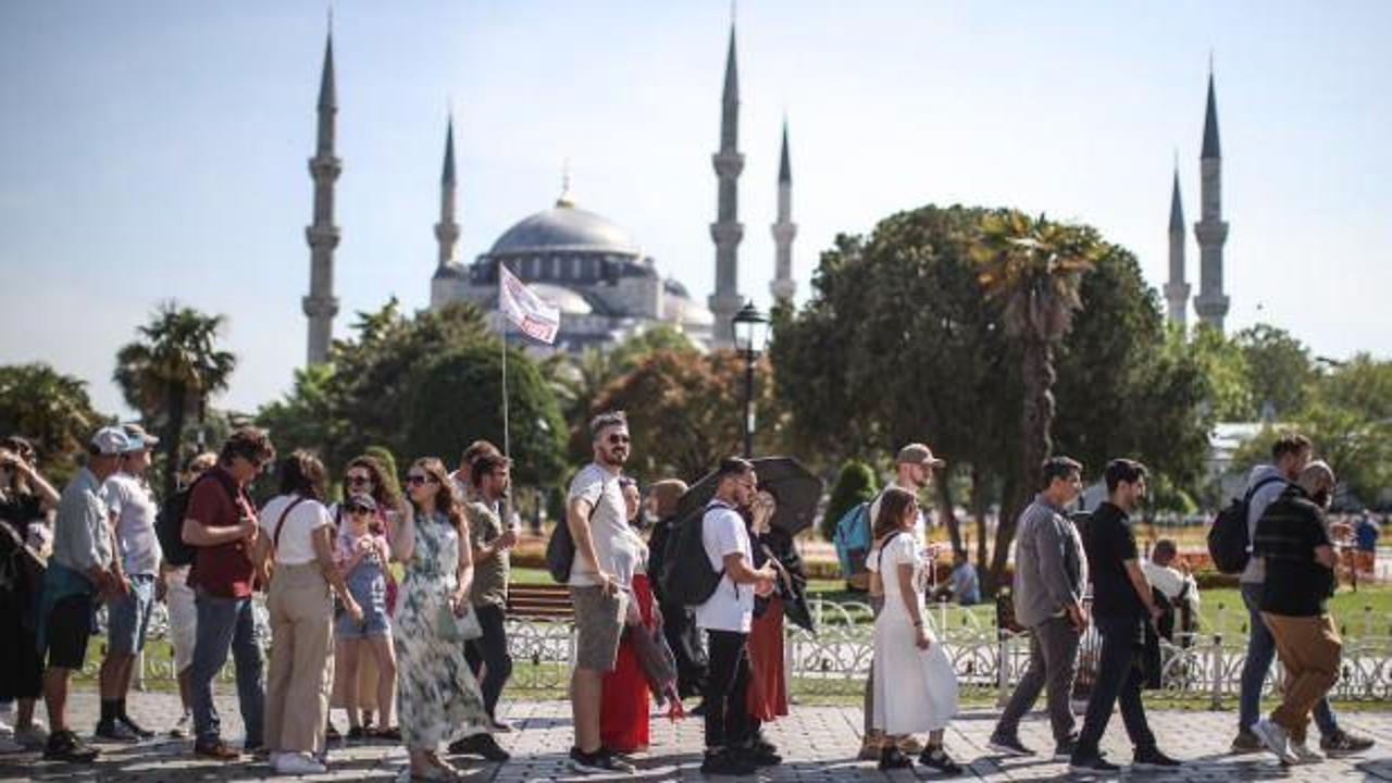 İstanbul'a 11 ayda 16 milyon turist