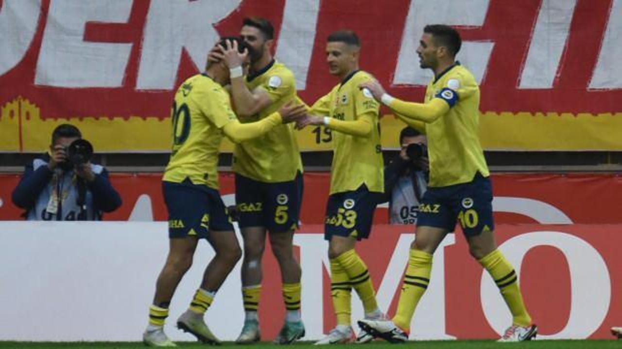 Cengiz Ünder Fenerbahçe'de golle tanıştı
