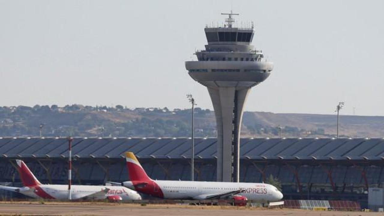 İspanya'da 444 uçuş iptal edildi
