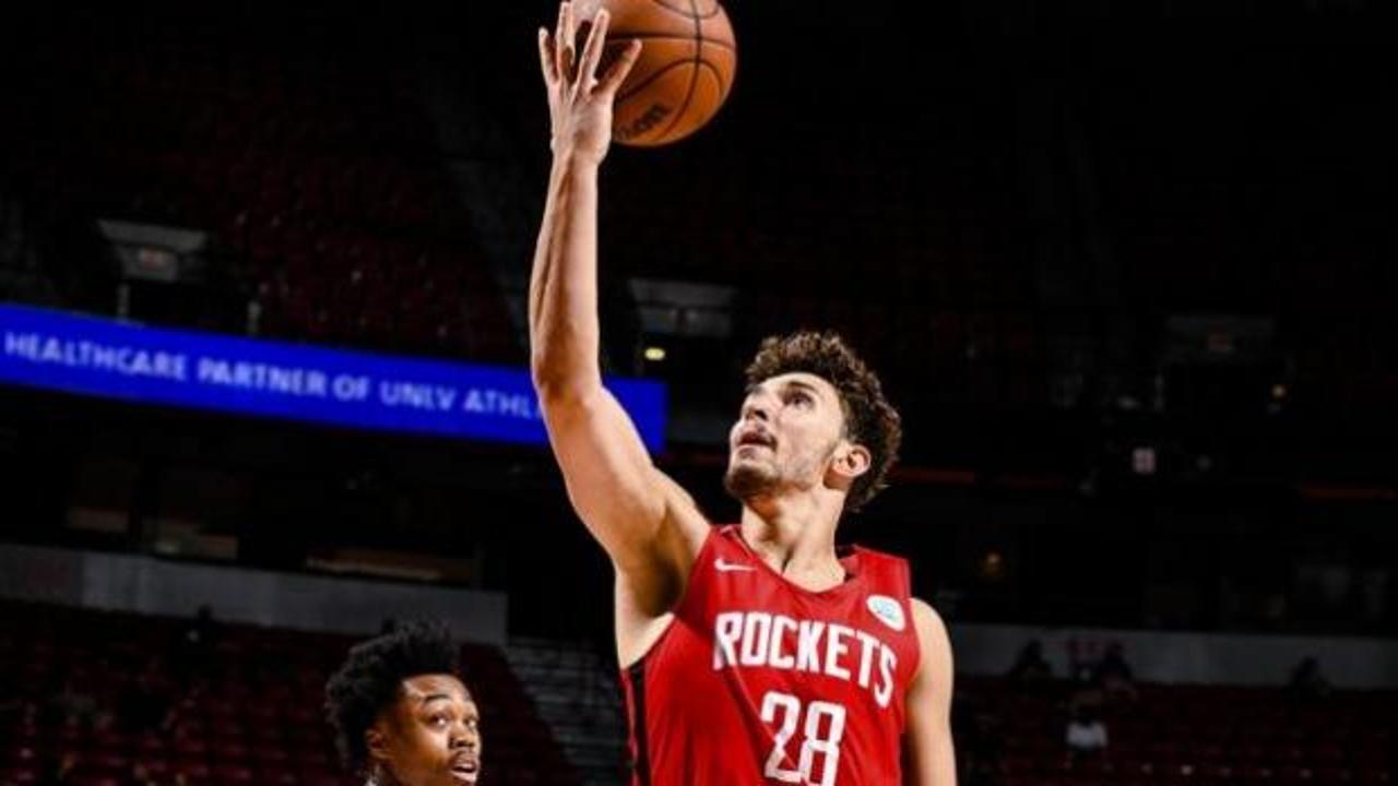 Alperen Şeng&uuml;n'&uuml;n double-double'ı galibiyete yetmedi