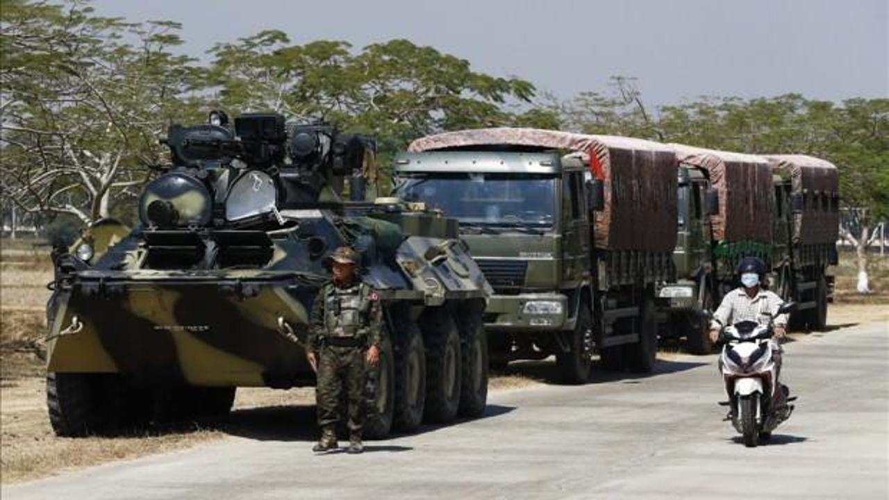 Myanmar'da orduyla silahlı gruplar ateşkes imzaladı