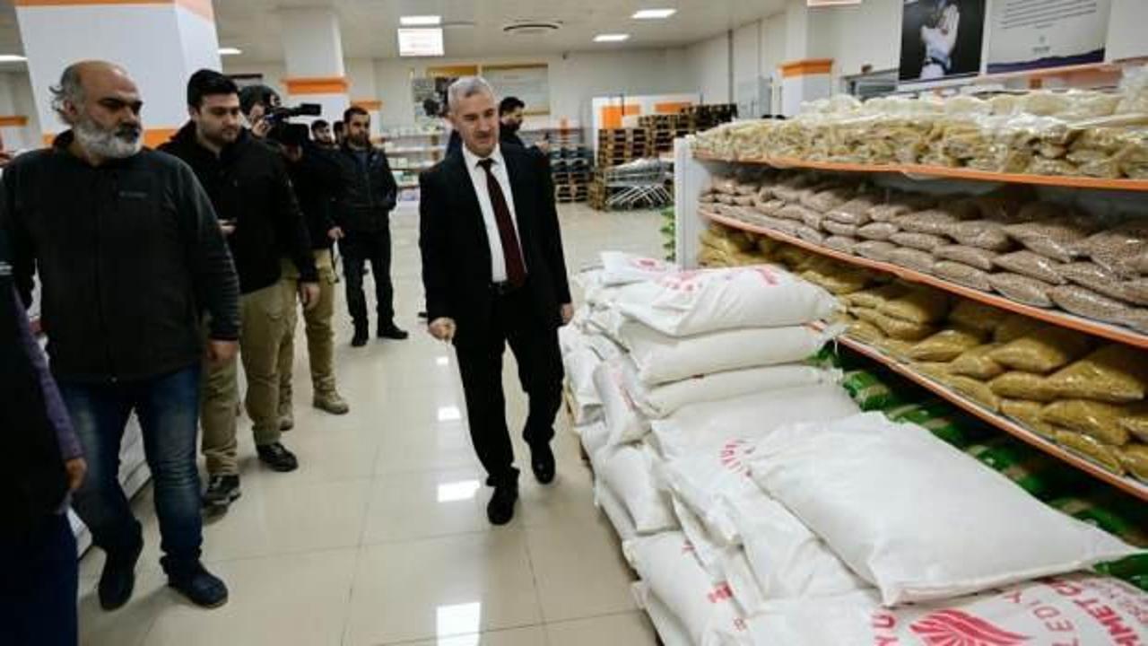 Yeşilyurt&rsquo;ta ihtiya&ccedil; sahibi ailelere un yardımı