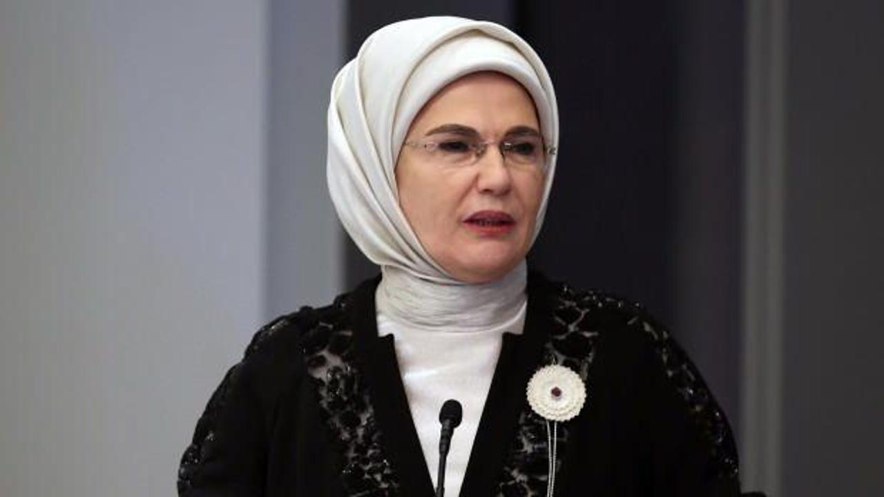 Emine Erdoğan İlk T&uuml;rk uzay yolcusu Gezeravcı'ya başarılar diledi