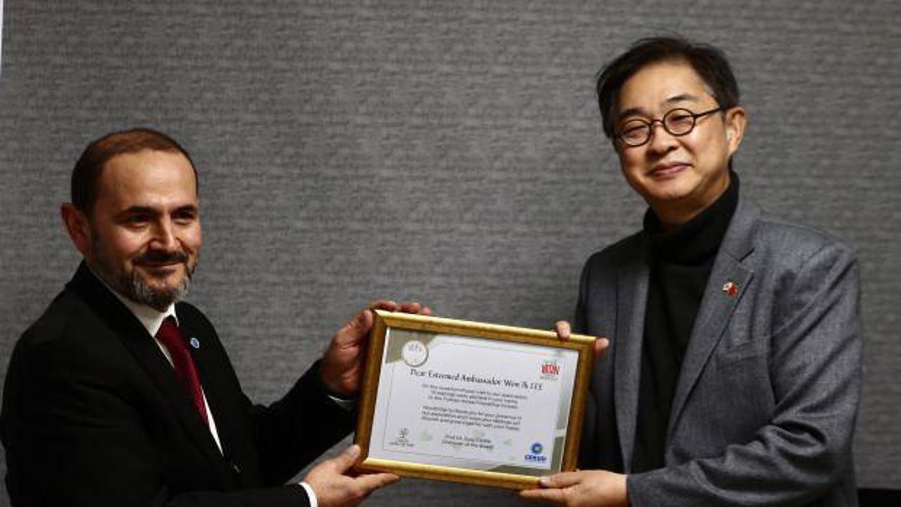 G&uuml;ney Kore B&uuml;y&uuml;kel&ccedil;isi Lee'den T&uuml;rkiye-Kore Dostluk Ormanları değerlendirmesi